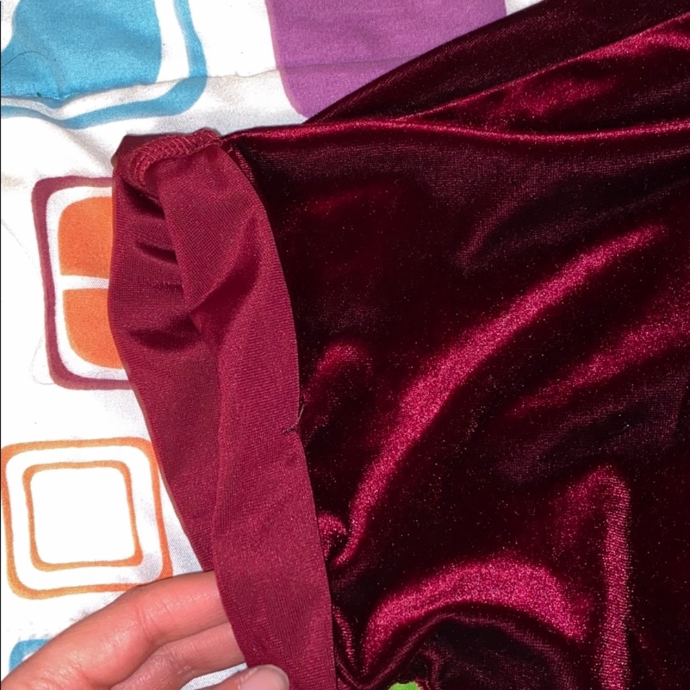 Red velvet top - Picture 4 of 5
